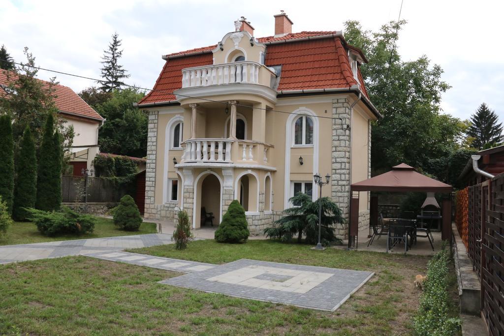 Aradi Vendeghaz Ξενοδοχείο Μίσκολτς Εξωτερικό φωτογραφία